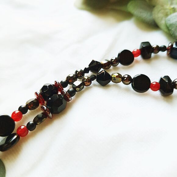 Goth Black Glass & Stone Beaded Choker with Red Teardrop Pendant, Adjustable - Picture 10 of 14